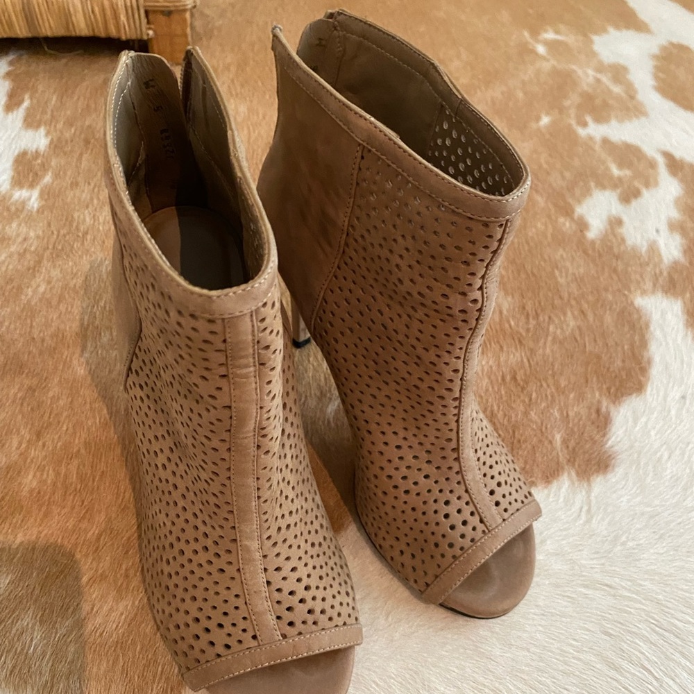 Stuart Weizmann Perforated Boots, suede heels, peep toe 4 inch heel